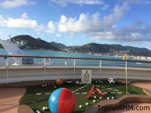 Minigolf on the Disney Fantasy.