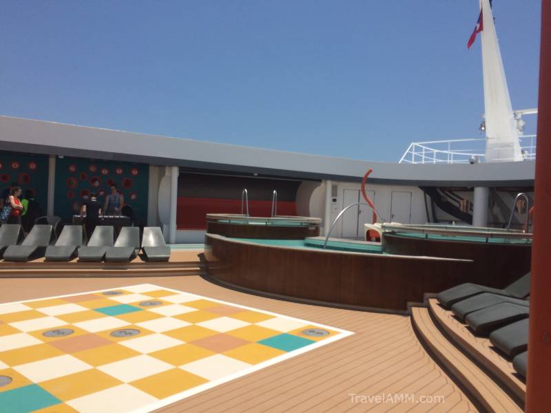Teen club Vibe on the Disney Dream has a sun deck with more games and a pool area just for teens ages 14-17.