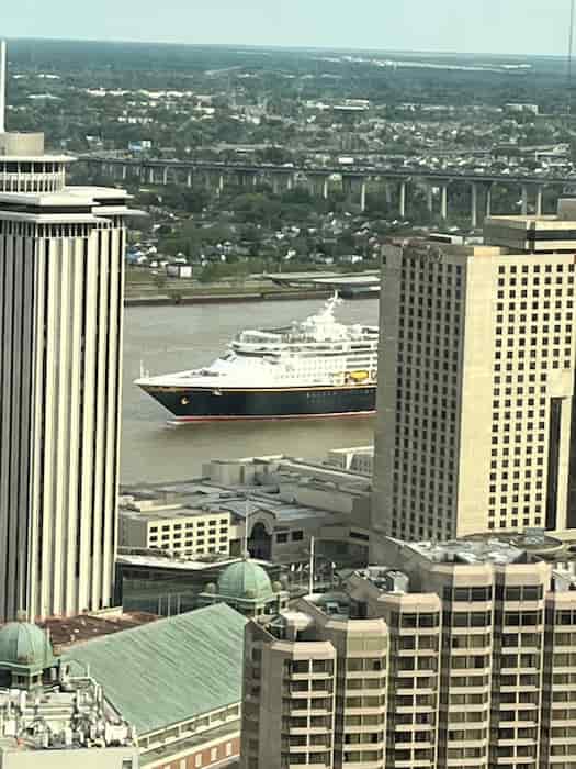Zoomed in shot of the Disney Magic as it starts down the Mississippi River in March 2023